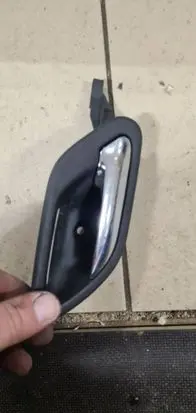 BMW 7 E38 Front door interior handle 8239476