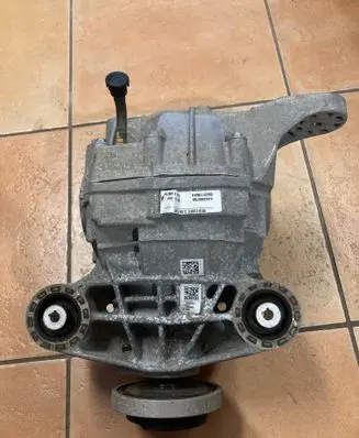 Dodge Challenger Rear differential 68427796AA 05038702AG 5038702AD