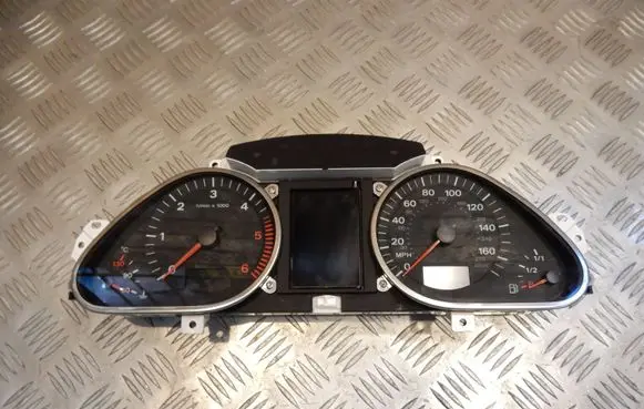 Audi A6 S6 C6 4F Speedometer (instrument cluster) 4F0920951 4F0910900C 3010