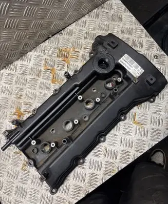 KIA Optima Rocker cam cover G4KKEA570005