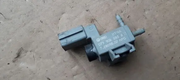 Audi A4 S4 B8 8K Turbo solenoid valve 079906283B