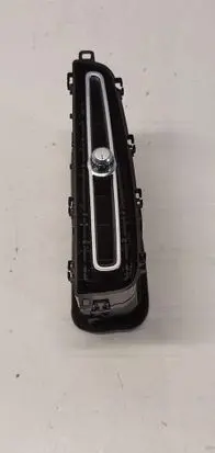 Volvo XC40 Dash center air vent grill 31442627
