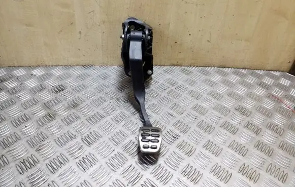 Clutch pedal