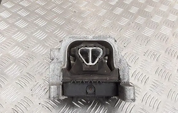Skoda Fabia Mk3 (NJ) Engine mount bracket 3c0199262e