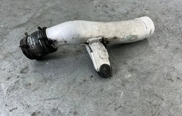 Audi Q7 4L Intercooler hose/pipe 7L8129654A