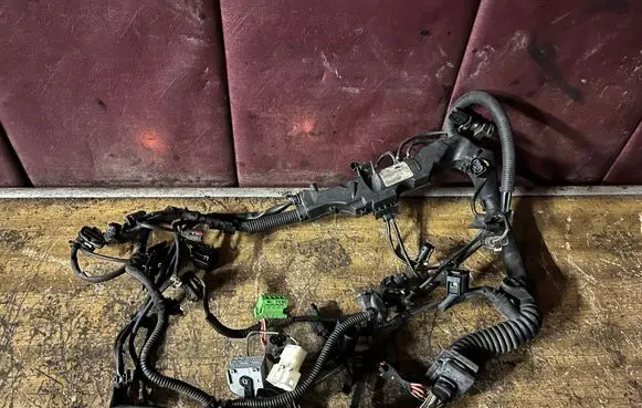 BMW 3 E92 E93 Engine installation wiring loom 53781210 8508685 12518508686