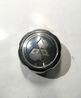 Mitsubishi L200 Original wheel cap 085618BM