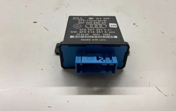 Audi A4 S4 B7 8E 8H Light module LCM 4F0907357C 5DF00888625 4F0910357C