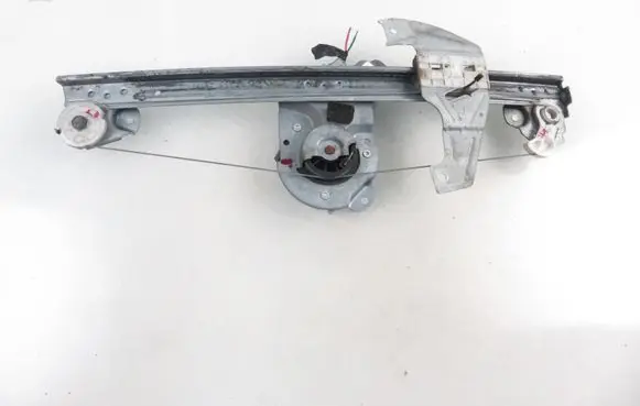 Peugeot 107 Front door window regulator with motor 698200H020