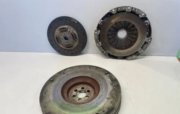 Mitsubishi Pajero Sport I Clutch set kit