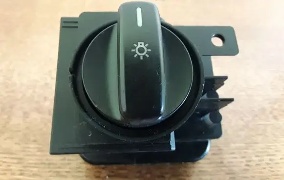 Mercedes-Benz B W245 Light switch 1695451704 32220501