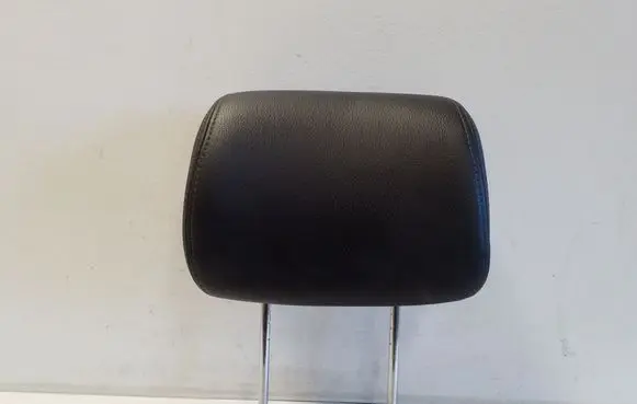 Chevrolet Captiva Rear seat headrest 