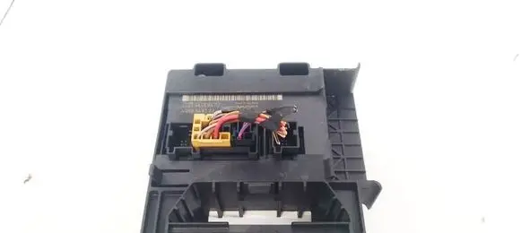 Volkswagen Golf V Comfort/convenience module 4050549702 05620610