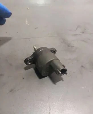 BMW X5 E53 Fuel pressure sensor 0281002480 00122202 06038228