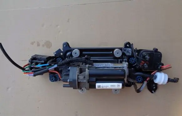 Audi Q5 SQ5 Air suspension compressor/pump 80A616005E