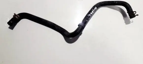 Volkswagen PASSAT B6 Engine coolant pipe/hose