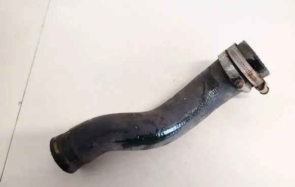 Nissan NV200 Intercooler hose/pipe