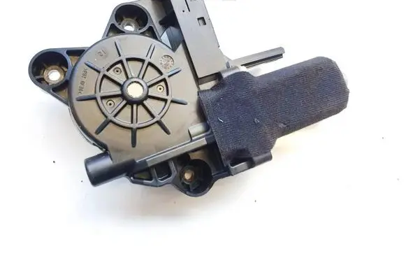 Volvo S80 Front door window regulator motor