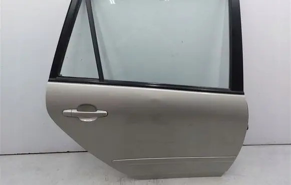 Toyota Corolla Verso E121 Rear door