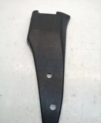 (B) pillar trim (bottom)