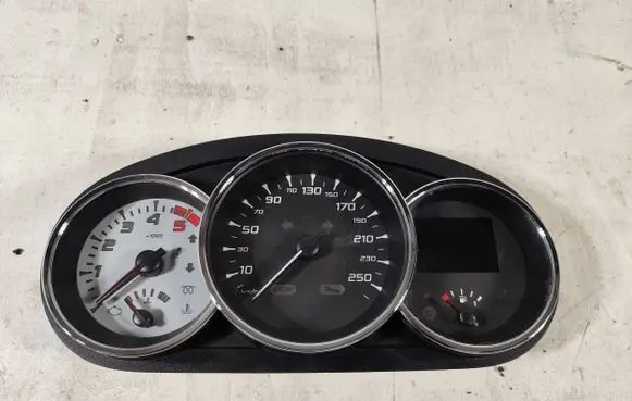 Renault Megane III Speedometer (instrument cluster) 248101343R
