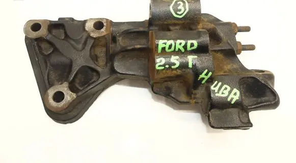 Ford Mondeo MK IV Engine mounting bracket 8653851