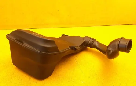 Intake resonator
