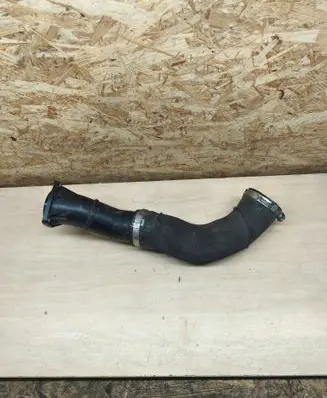 Porsche Cayenne (9Y0 9Y3) Engine coolant pipe/hose 4M0145738 4M0145762