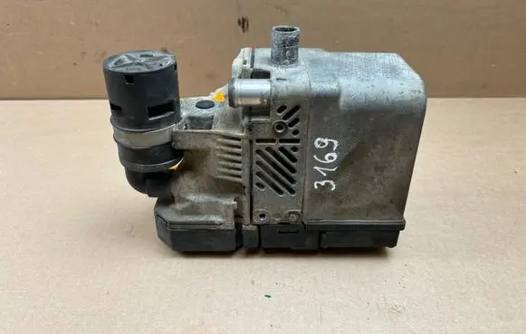 Volkswagen Transporter - Caravelle T5 Auxiliary pre-heater (Webasto) 7H0815071F