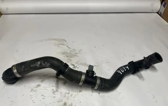 Porsche Cayenne (92A) Engine coolant pipe/hose 7L8121115
