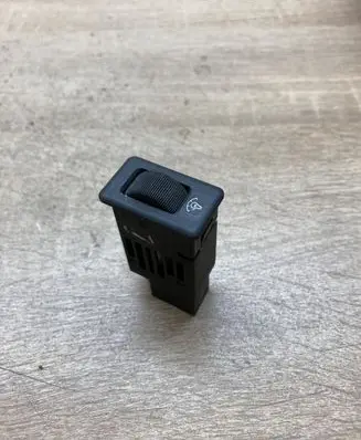 Nissan Primera Panel lighting control switch 321025