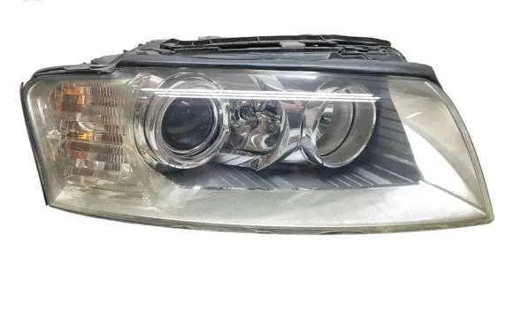 Audi A8 S8 D3 4E Headlight/headlamp