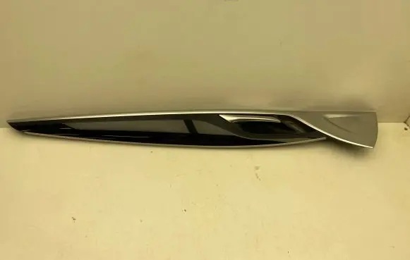 BMW 5 G30 G31 (B) pillar trim (bottom) 7385024
