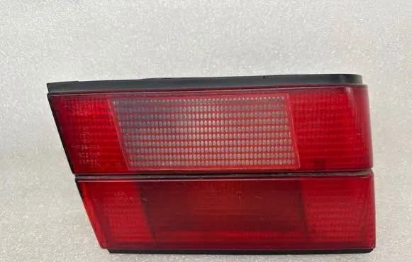 BMW 5 E34 Tailgate rear/tail lights 8769R23 SAER87 TR22D0T