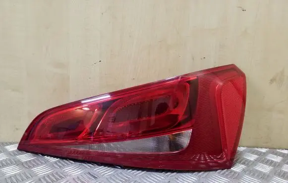 Audi Q5 SQ5 Tailgate rear/tail lights 8R0945094