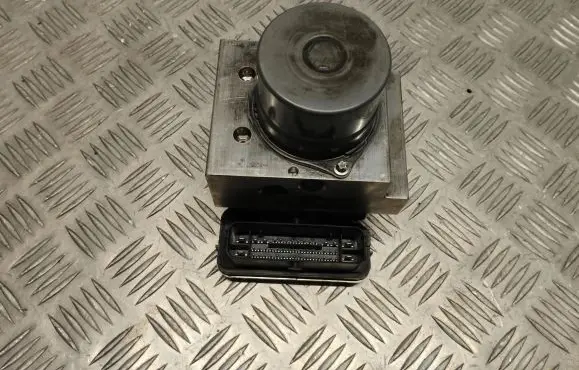 Mercedes-Benz C W206 ABS Pump A2069001016