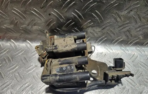 Hyundai Lantra I High voltage ignition coil 2730133020