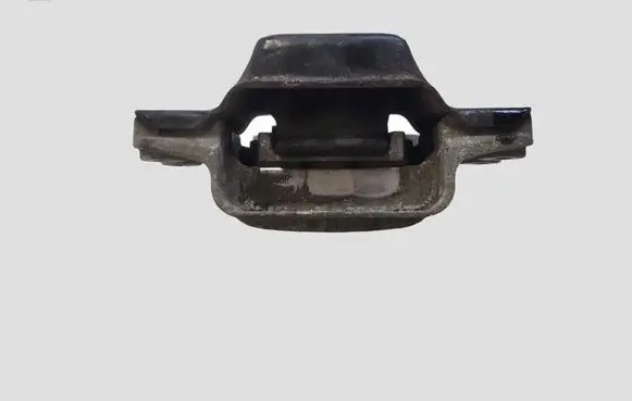 Skoda Octavia Mk2 (1Z) Engine mount bracket 173149A