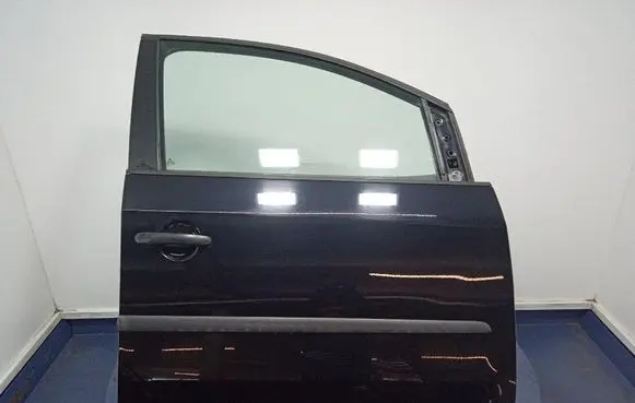 Volkswagen Cross Touran I Front door