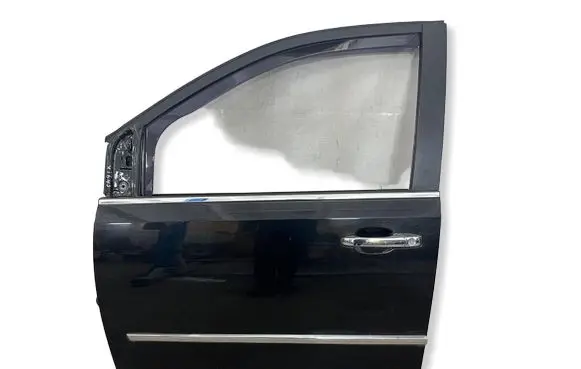 Chrysler Grand Voyager V Front door 