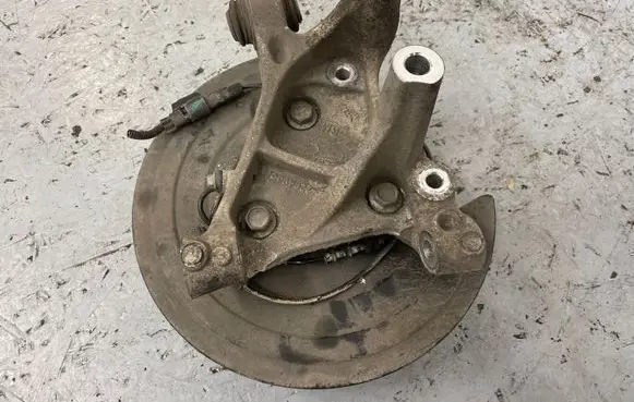 Opel Insignia B Rear wheel hub 22949387