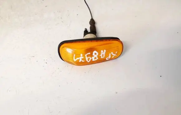 Saab 9-3 Ver1 Front fender indicator light