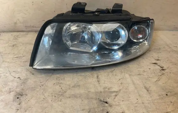 Audi A4 S4 B6 8E 8H Headlight/headlamp 8E0941029R 89310255 LAD5GL
