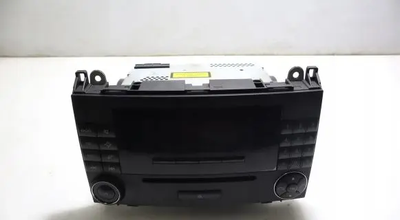 Radio/GPS head unit trim