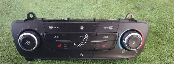 Ford Focus Climate control unit F1ET-19980-AF