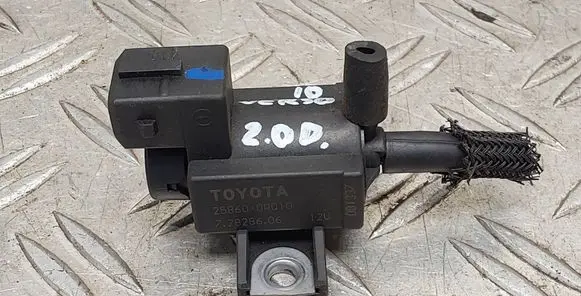 Toyota Verso Turbo solenoid valve 258600R010