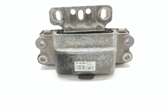 Skoda Octavia Mk2 (1Z) Engine mount bracket 3318206