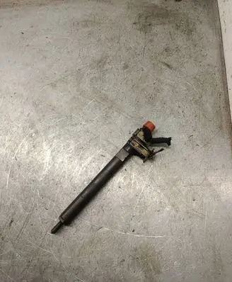 Mercedes-Benz C W204 Fuel injector A6460700987