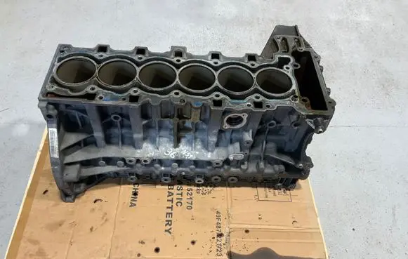 BMW 3 E92 E93 Engine block 7558318 7558321 N51B30