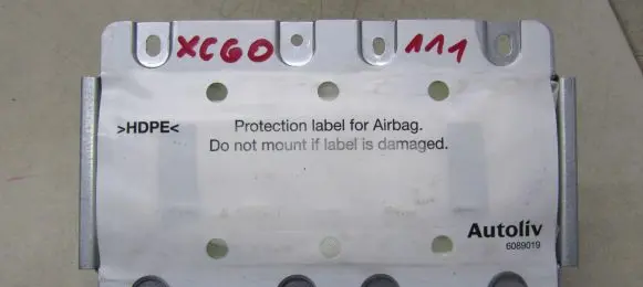 Volvo XC60 Passenger airbag